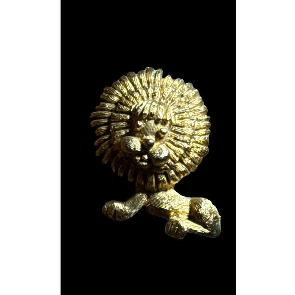 Vintage Gold Tone Lion & Lioness Brooch Set Figural Pins Mid Century 1970s Cute